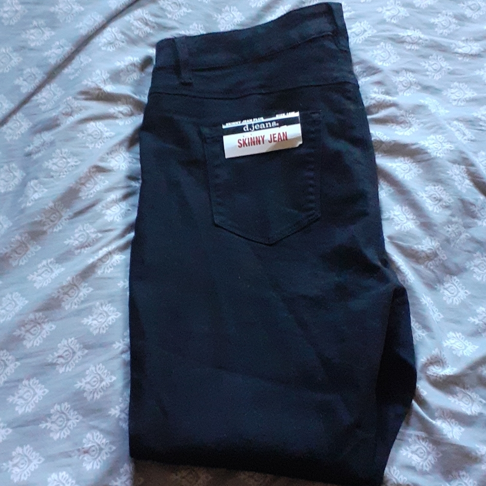 Size 16W Black Skinny Jeans
